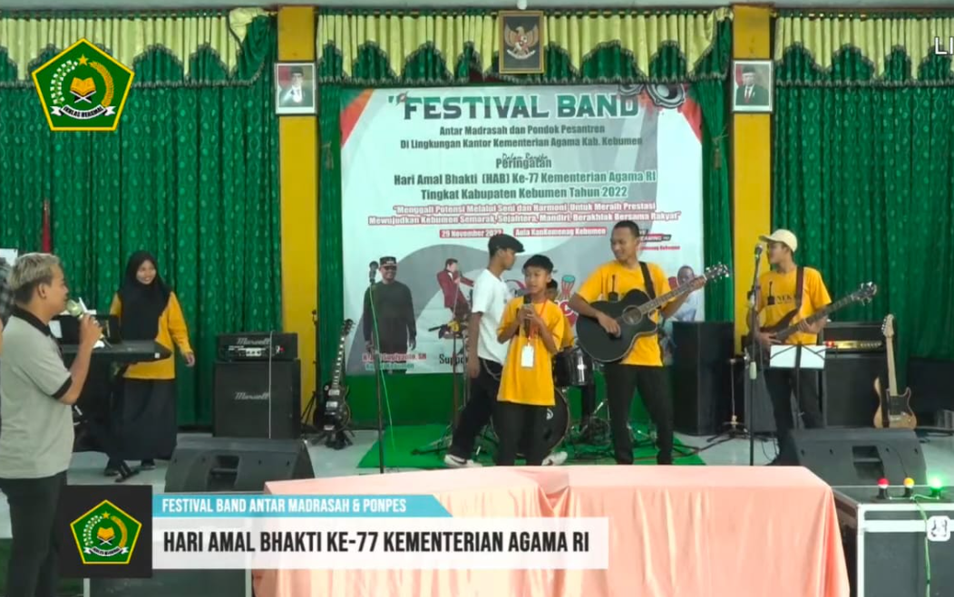 Band MTsN 5 Kebumen Memukau Di Festival Band Antar Madrasah Se-Kabupaten Kebumen